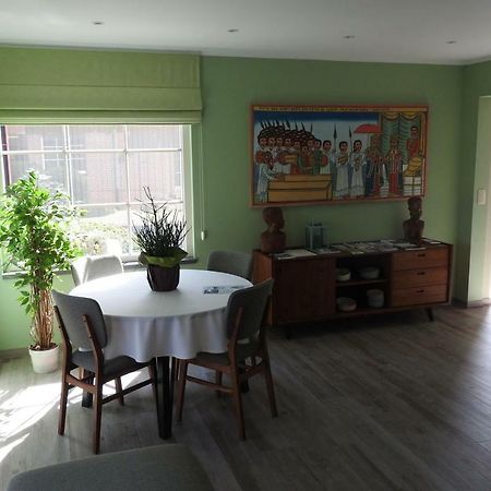 T Sutterhuisje, Zalig Slapen Aan Het Donkmeer Exterior foto